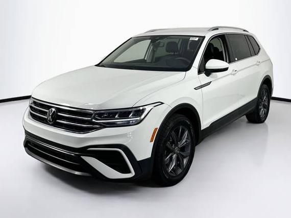VOLKSWAGEN TIGUAN 2022 3VV3B7AX6NM081300 image
