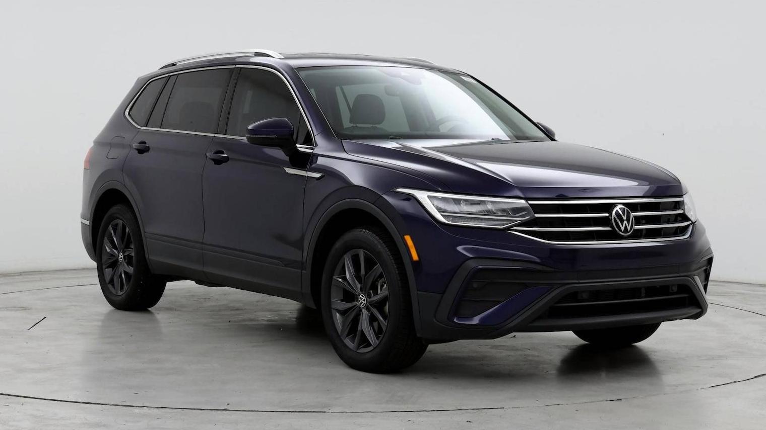 VOLKSWAGEN TIGUAN 2022 3VV3B7AX8NM036861 image