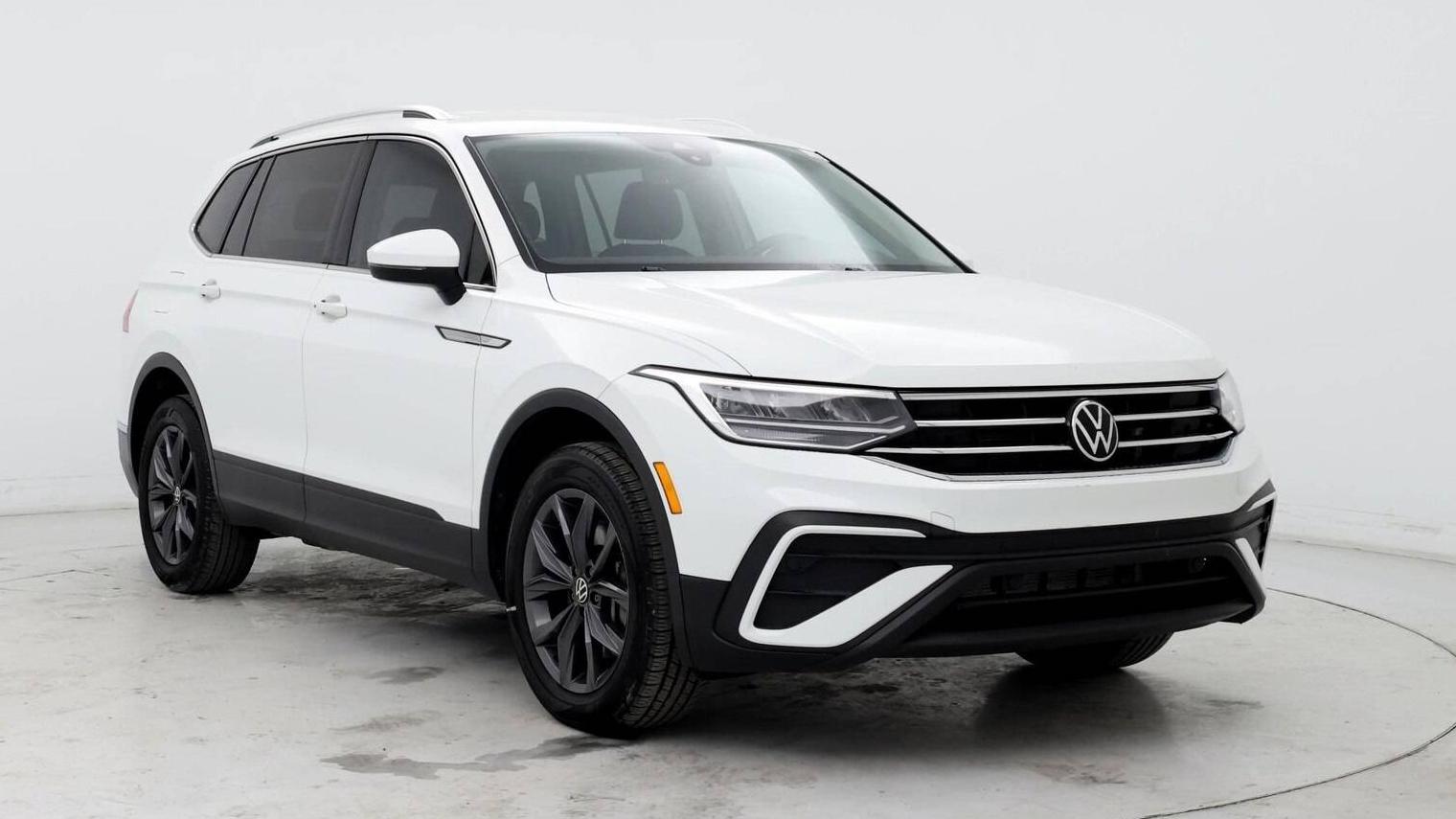 VOLKSWAGEN TIGUAN 2022 3VV3B7AX8NM149466 image