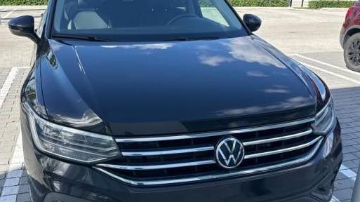 VOLKSWAGEN TIGUAN 2022 3VV3B7AX5NM070532 image