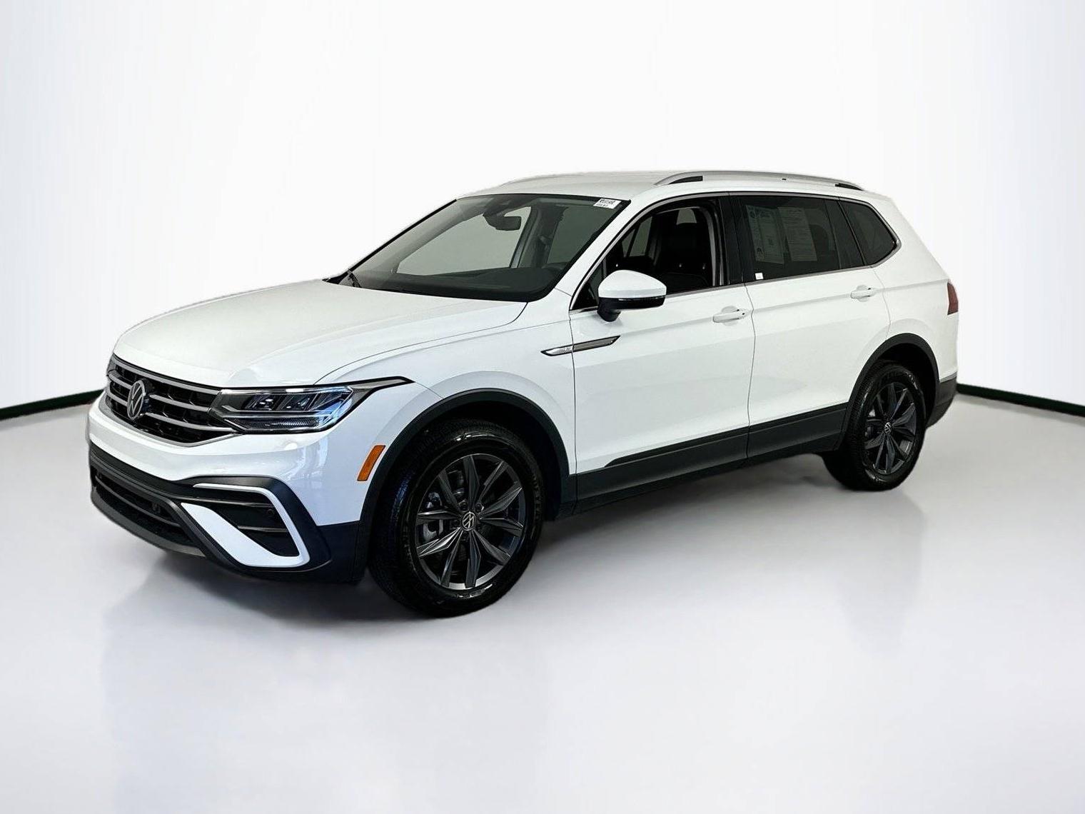 VOLKSWAGEN TIGUAN 2022 3VV3B7AX9NM101460 image