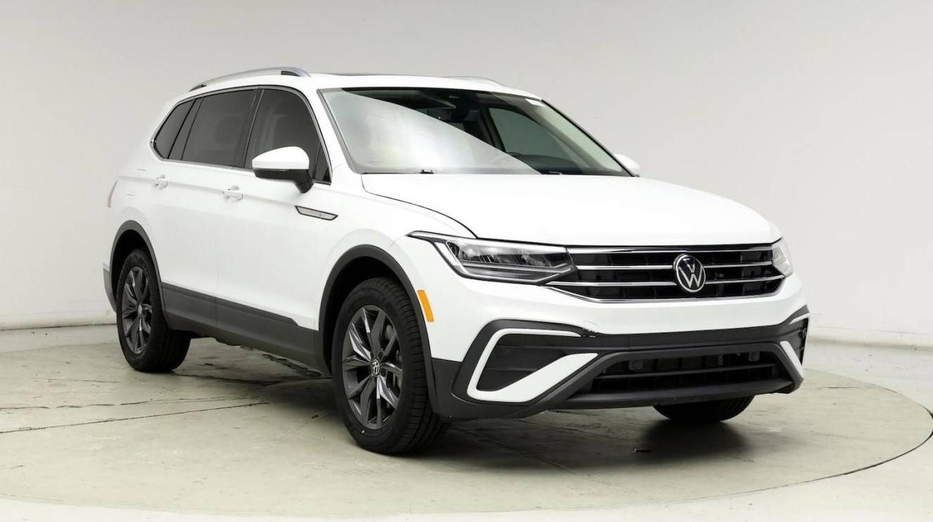 VOLKSWAGEN TIGUAN 2022 3VV3B7AXXNM131891 image