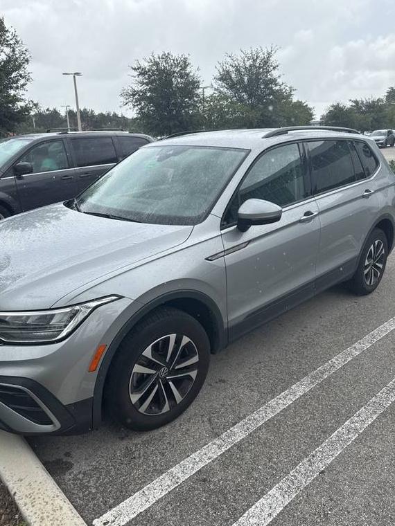 VOLKSWAGEN TIGUAN 2022 3VV1B7AX7NM070247 image