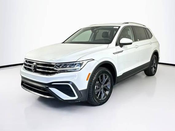 VOLKSWAGEN TIGUAN 2022 3VV3B7AXXNM080621 image