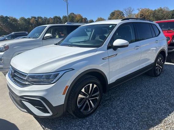 VOLKSWAGEN TIGUAN 2022 3VV1B7AX1NM153009 image