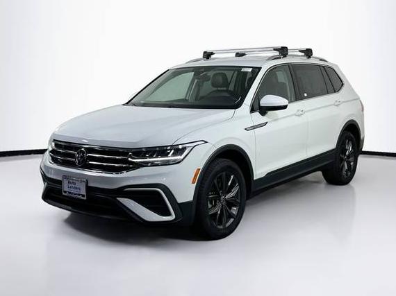 VOLKSWAGEN TIGUAN 2022 3VV3B7AX7NM151175 image