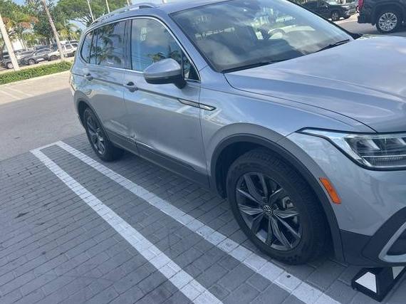 VOLKSWAGEN TIGUAN 2022 3VV3B7AX5NM107580 image VOLKSWAGEN TIGUAN 2022 3VV3B7AX5NM107580 image
