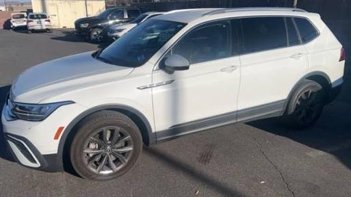 VOLKSWAGEN TIGUAN 2022 3VV3B7AX1NM027693 image