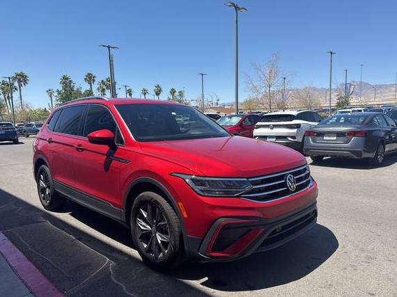VOLKSWAGEN TIGUAN 2022 3VV3B7AX7NM126373 image