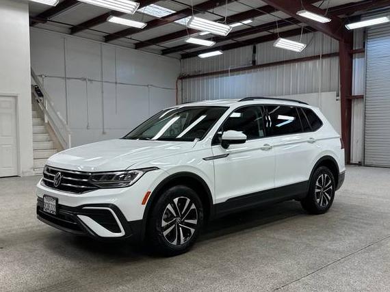 VOLKSWAGEN TIGUAN 2022 3VV1B7AXXNM125855 image