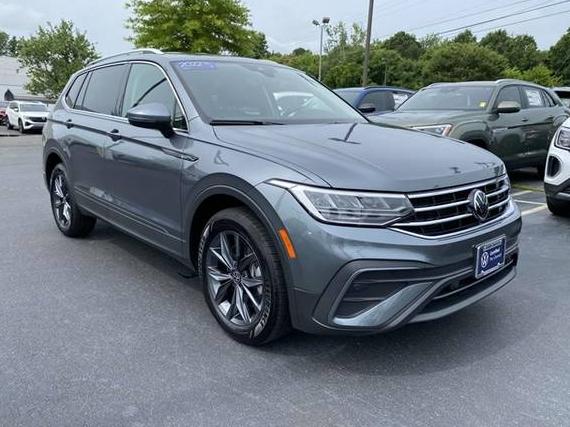 VOLKSWAGEN TIGUAN 2022 3VV3B7AX0NM066677 image