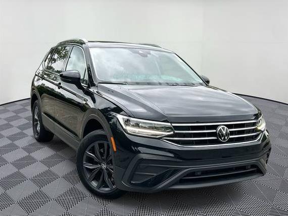 VOLKSWAGEN TIGUAN 2022 3VV3B7AX0NM173017 image
