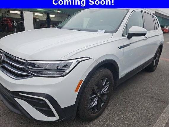 VOLKSWAGEN TIGUAN 2022 3VV3B7AX1NM030903 image
