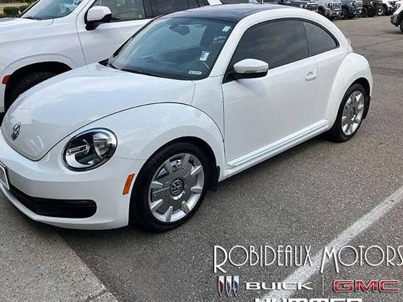 VOLKSWAGEN BEETLE 2016 3VWJ17ATXGM612083 image