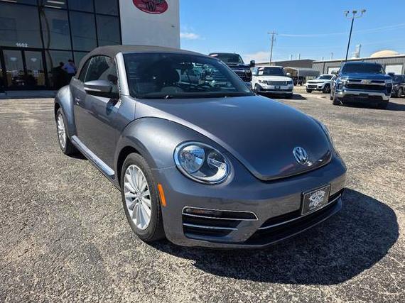 VOLKSWAGEN BEETLE 2019 3VW5DAAT2KM510985 image VOLKSWAGEN BEETLE 2019 3VW5DAAT2KM510985 image