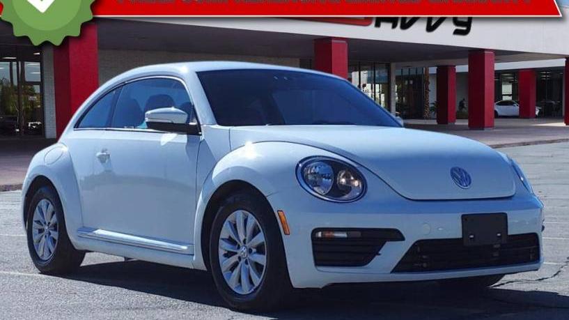 VOLKSWAGEN BEETLE 2019 3VWFD7AT9KM710382 image