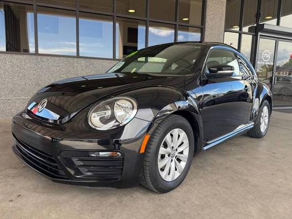VOLKSWAGEN BEETLE 2019 3VWFD7AT8KM717839 image VOLKSWAGEN BEETLE 2019 3VWFD7AT8KM717839 image