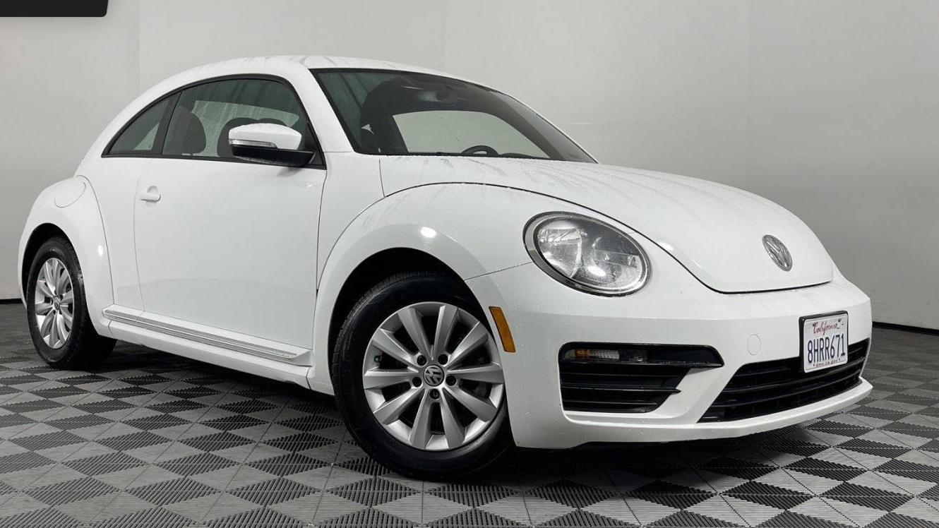 VOLKSWAGEN BEETLE 2019 3VWFD7AT3KM707090 image