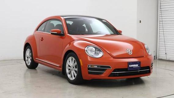 VOLKSWAGEN BEETLE 2019 3VWJD7AT7KM707698 image VOLKSWAGEN BEETLE 2019 3VWJD7AT7KM707698 image