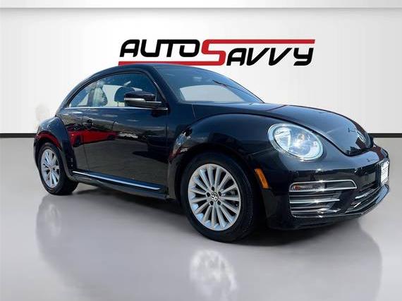 VOLKSWAGEN BEETLE 2019 3VWJD7AT7KM706387 image VOLKSWAGEN BEETLE 2019 3VWJD7AT7KM706387 image