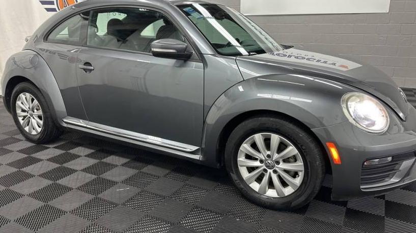 VOLKSWAGEN BEETLE 2019 3VWFD7AT2KM708358 image