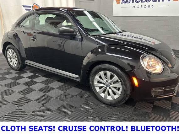 VOLKSWAGEN BEETLE 2018 3VWFD7AT1JM706390 image