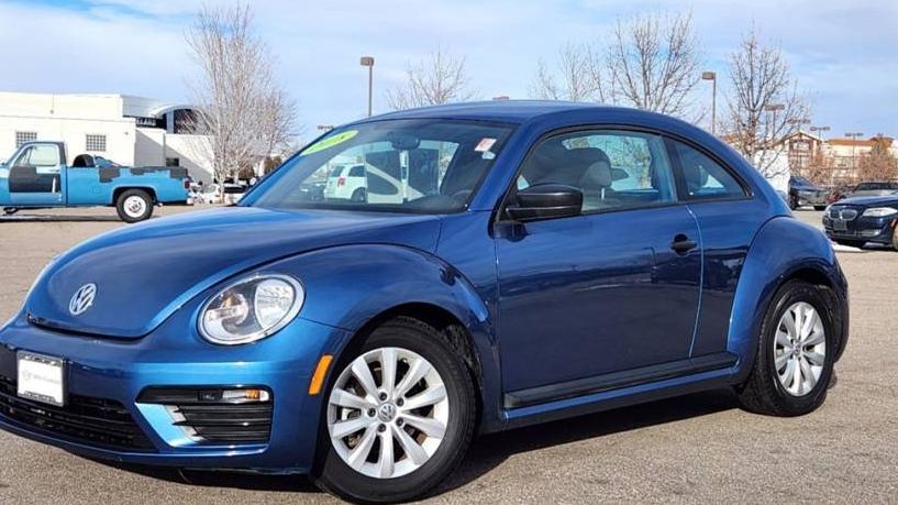 VOLKSWAGEN BEETLE 2018 3VWFD7ATXJM720045 image