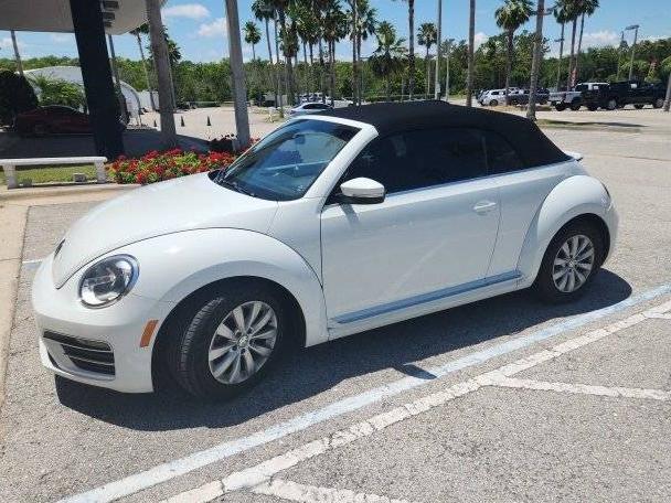 VOLKSWAGEN BEETLE 2018 3VW5DAATXJM512546 image
