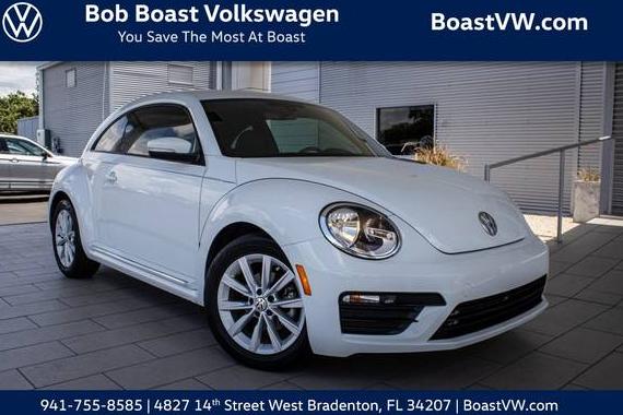 VOLKSWAGEN BEETLE 2018 3VWFD7AT5JM710345 image