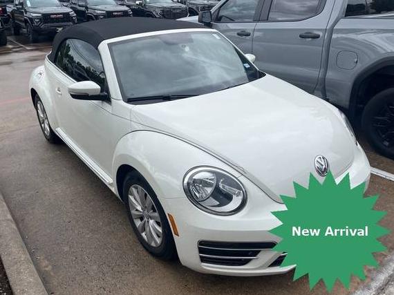 VOLKSWAGEN BEETLE 2018 3VW5DAAT7JM515694 image