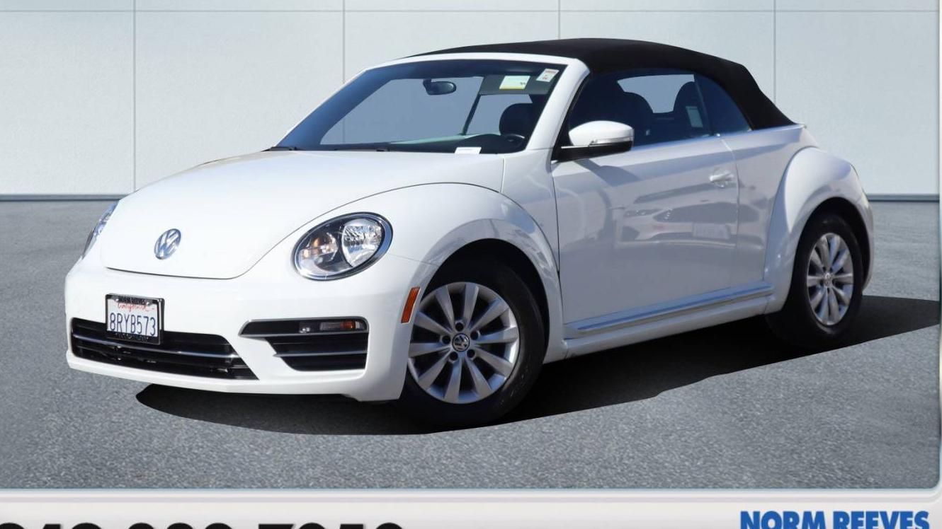 VOLKSWAGEN BEETLE 2018 3VW5DAATXJM514796 image