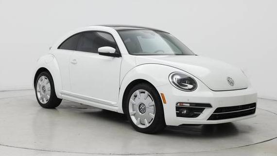 VOLKSWAGEN BEETLE 2018 3VWJD7AT1JM726987 image