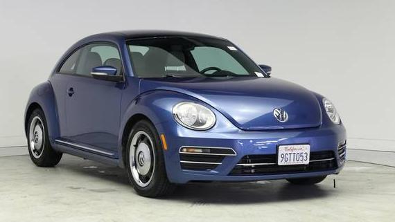 VOLKSWAGEN BEETLE 2018 3VWFD7AT7JM705261 image