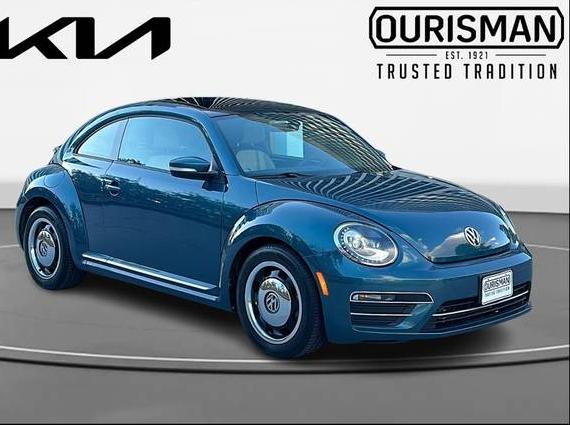 VOLKSWAGEN BEETLE 2018 3VWFD7AT0JM707062 image