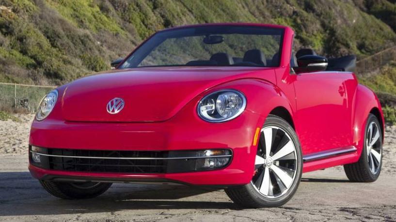 VOLKSWAGEN BEETLE 2018 3VW5DAAT3JM504675 image