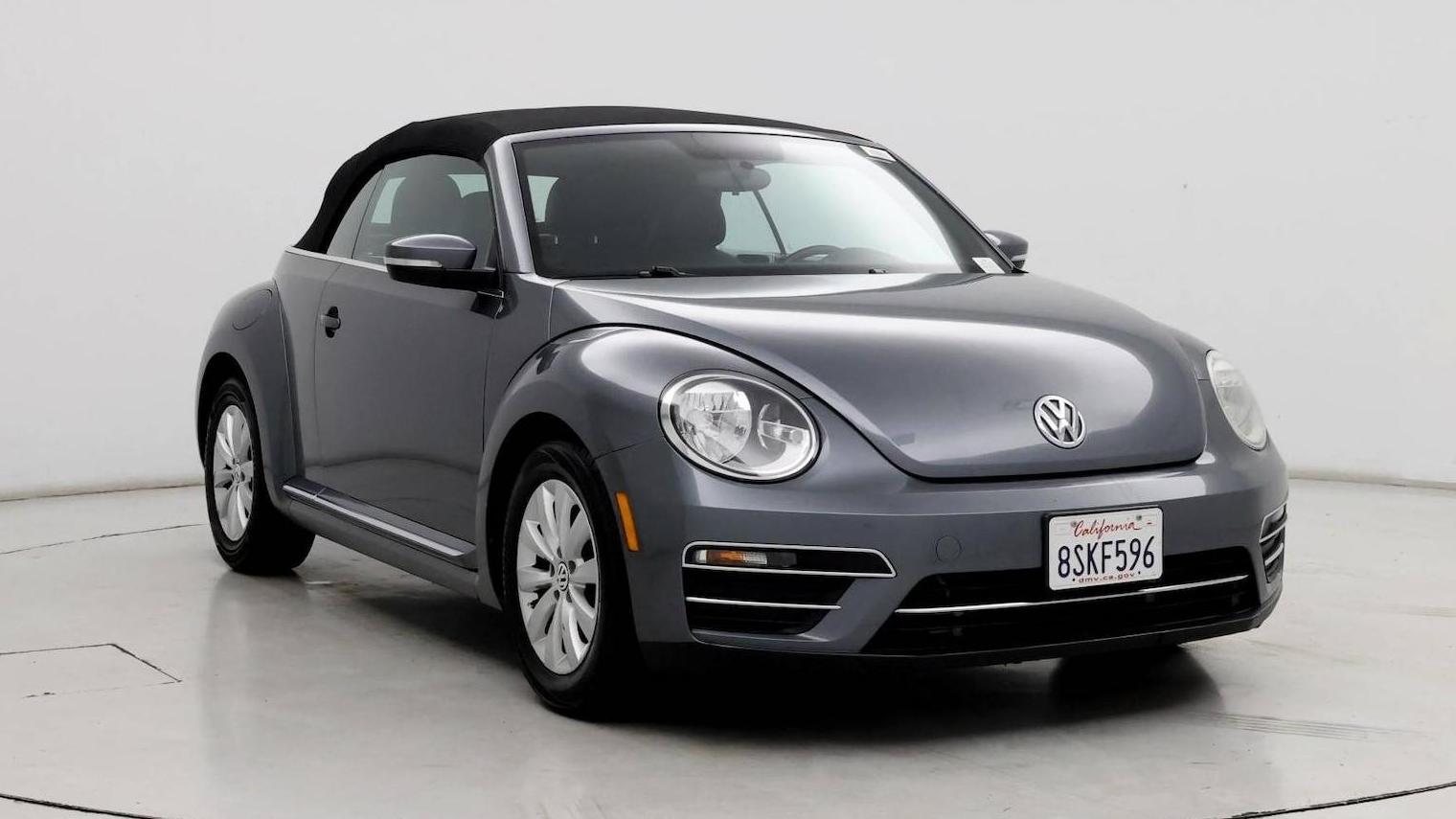 VOLKSWAGEN BEETLE 2018 3VW5DAATXJM511199 image