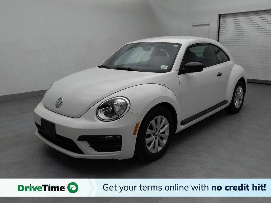 VOLKSWAGEN BEETLE 2018 3VWFD7AT2JM710125 image