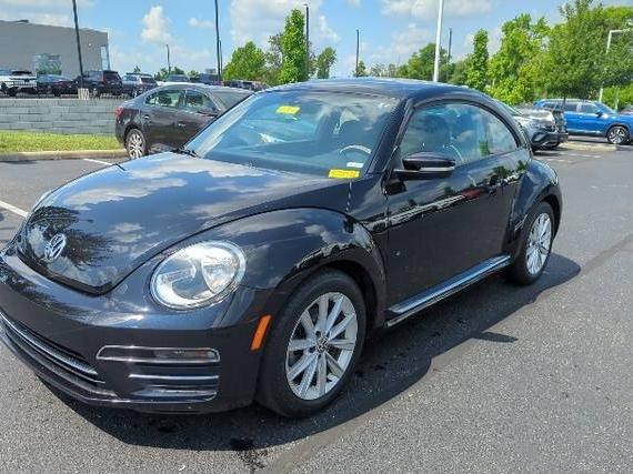 VOLKSWAGEN BEETLE 2017 3VWJ17AT1HM629050 image VOLKSWAGEN BEETLE 2017 3VWJ17AT1HM629050 image