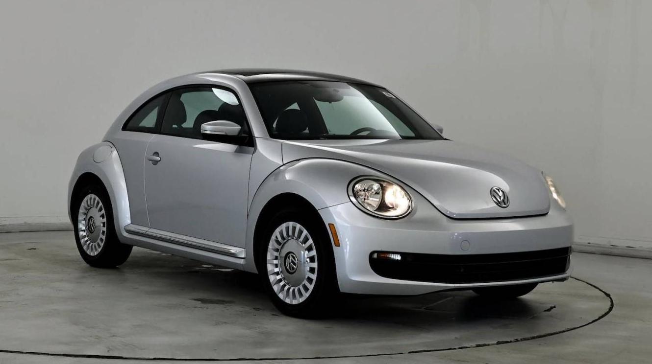 VOLKSWAGEN BEETLE 2013 3VWJP7AT2DM660641 image