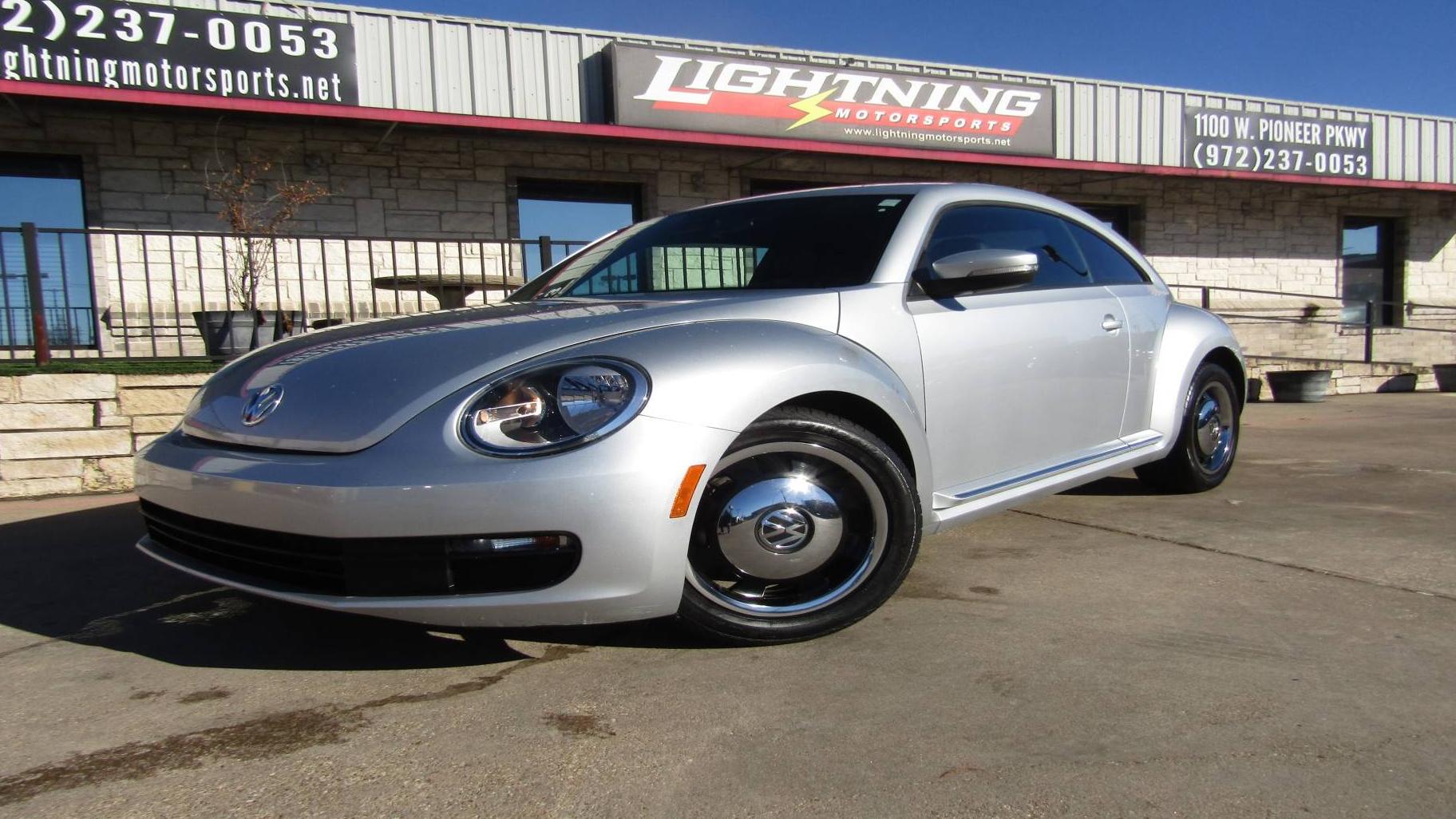 VOLKSWAGEN BEETLE 2013 3VWJP7AT3DM633559 image