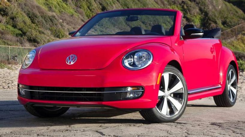 VOLKSWAGEN BEETLE 2014 3VW5L7AT3EM817849 image