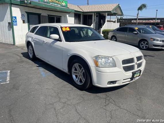 DODGE MAGNUM 2006 2D4FV47V66H434418 image