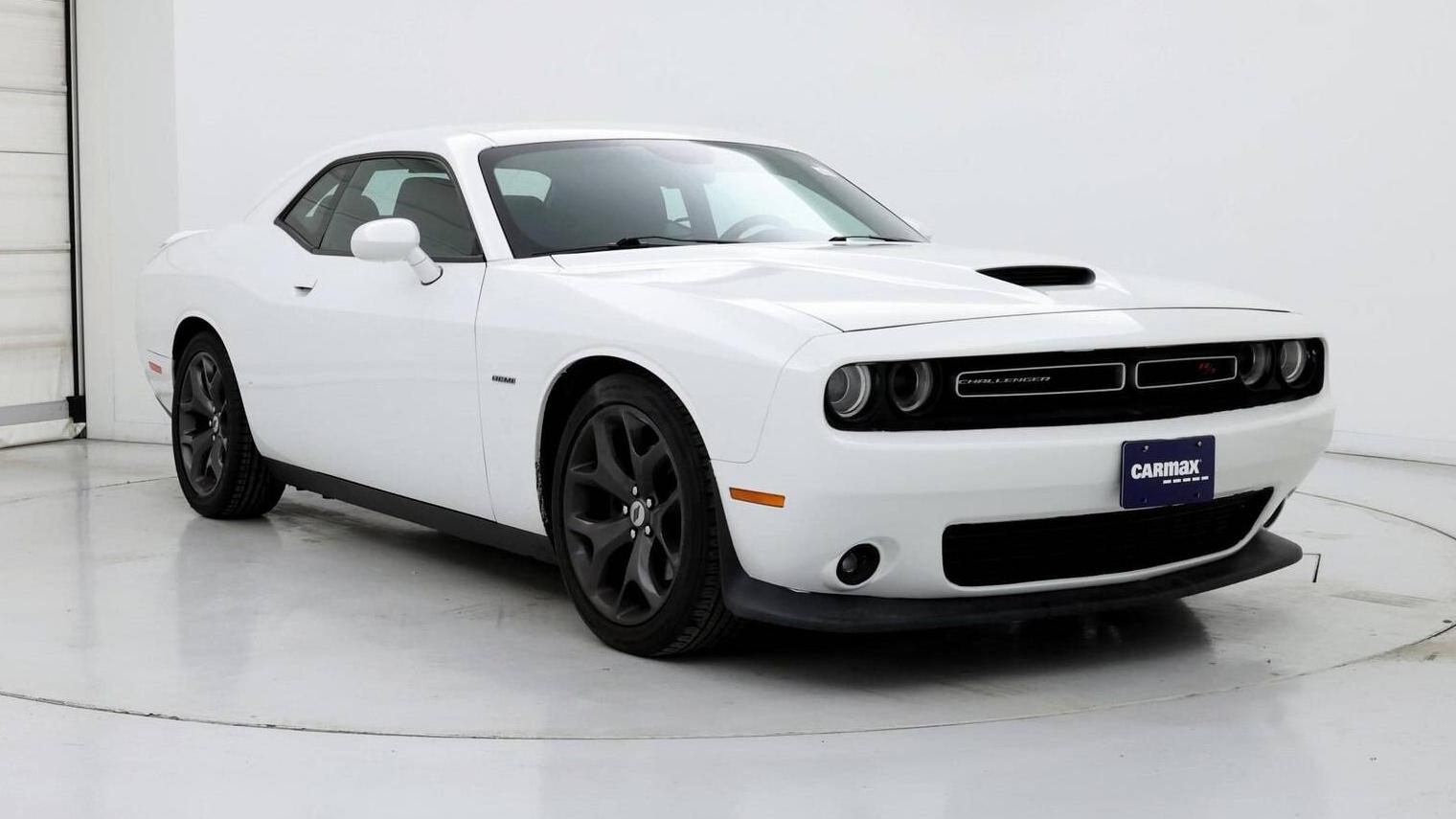 DODGE CHALLENGER 2019 2C3CDZBT1KH642212 image