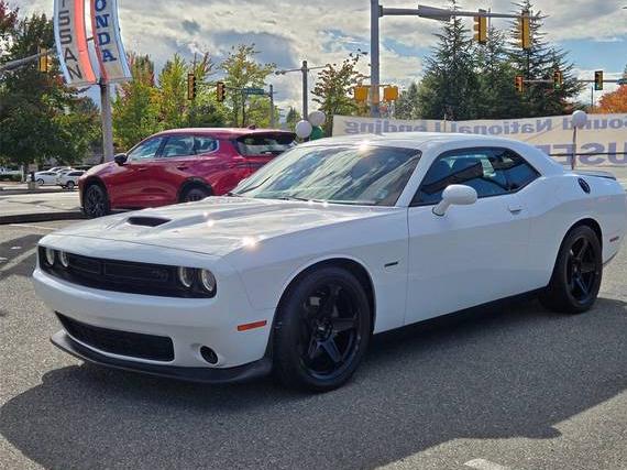 DODGE CHALLENGER 2019 2C3CDZBT5KH737372 image