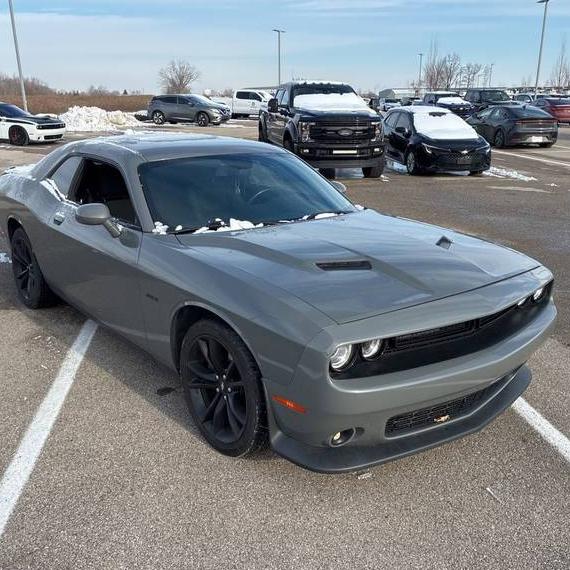 DODGE CHALLENGER 2018 2C3CDZBT7JH111255 image DODGE CHALLENGER 2018 2C3CDZBT7JH111255 image