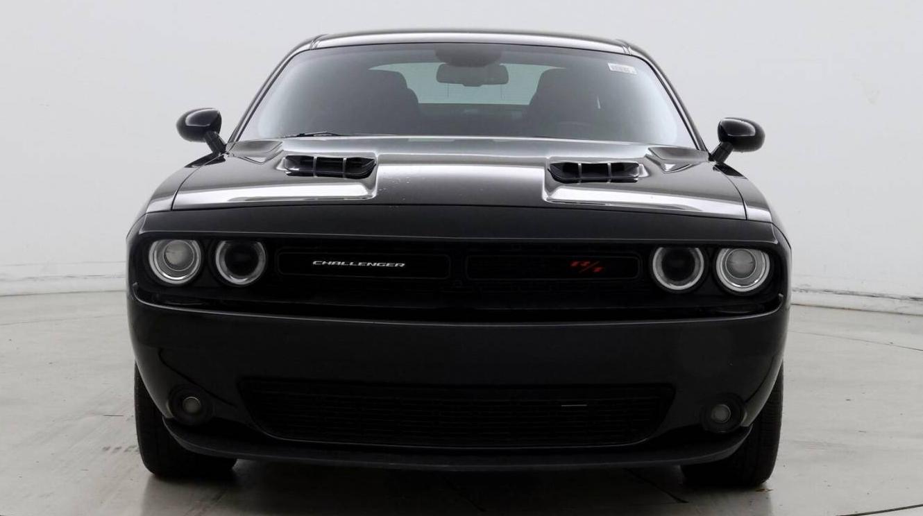 DODGE CHALLENGER 2018 2C3CDZBT8JH131515 image