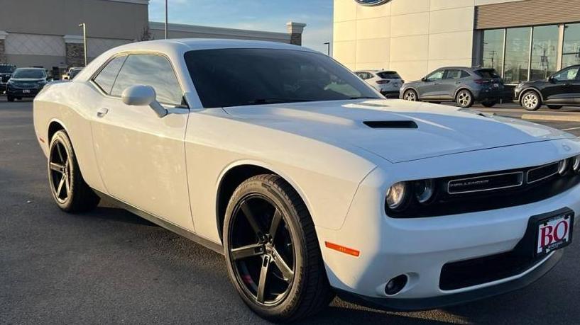 DODGE CHALLENGER 2018 2C3CDZBT4JH232597 image