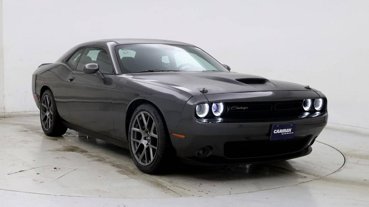 DODGE CHALLENGER 2018 2C3CDZBT2JH192665 image