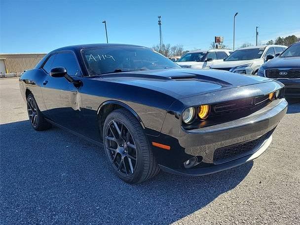 DODGE CHALLENGER 2018 2C3CDZBT5JH111240 image