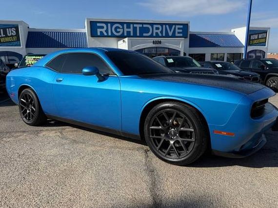 DODGE CHALLENGER 2018 2C3CDZBT9JH287109 image